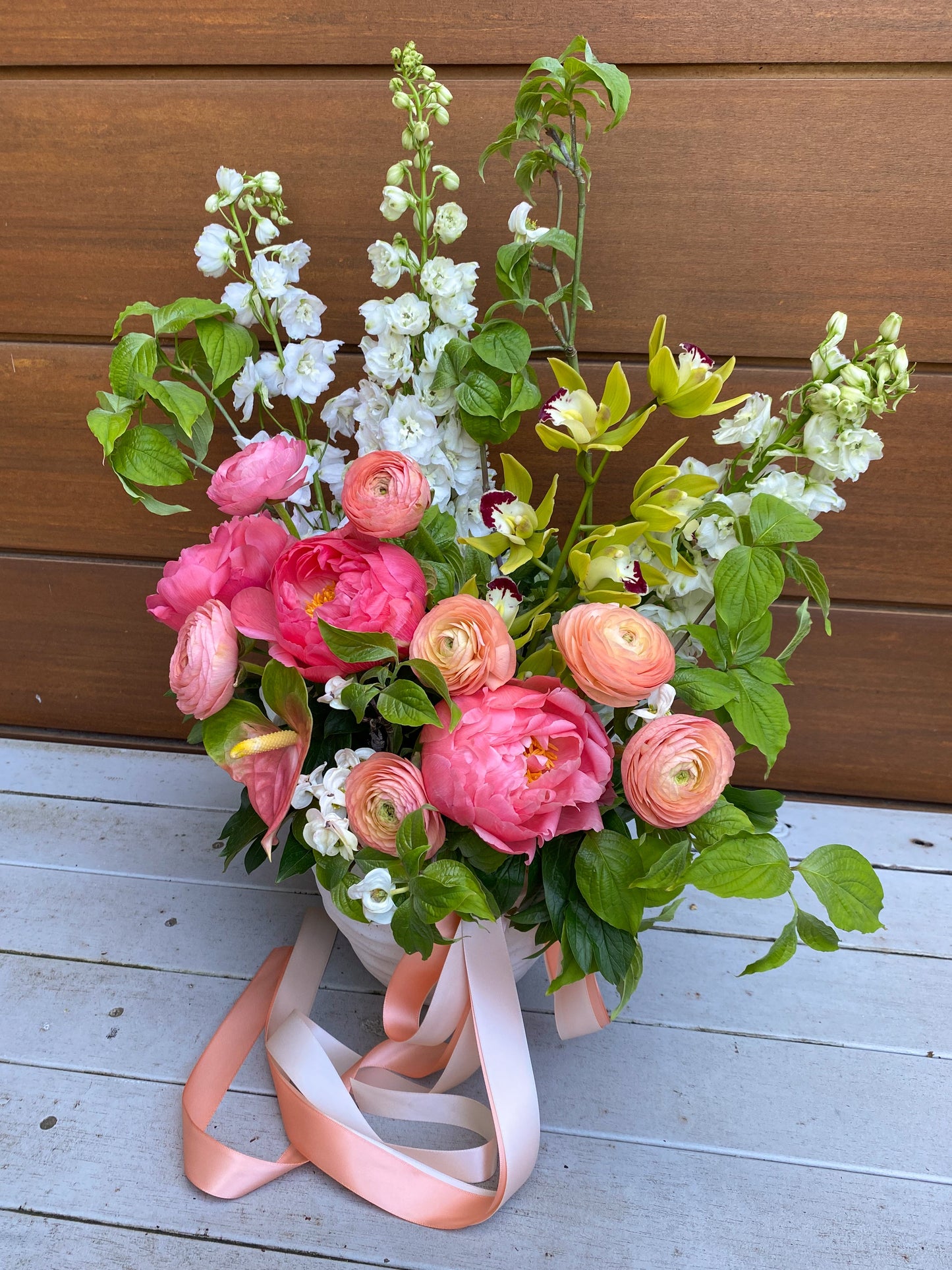 MOTHER'S DAY: Florists choice bouquet/vase - deluxe