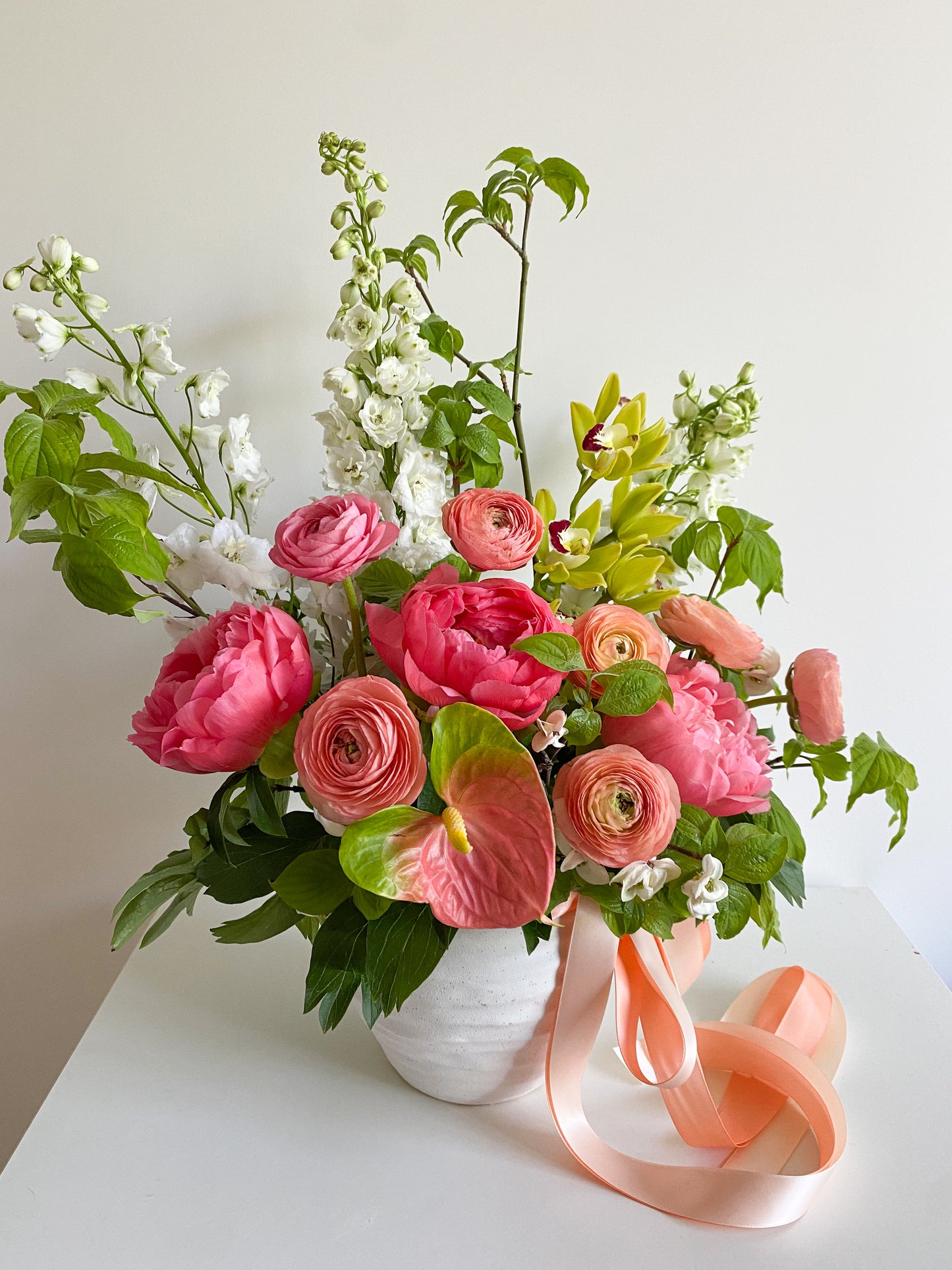 Florists choice arrangement - deluxe