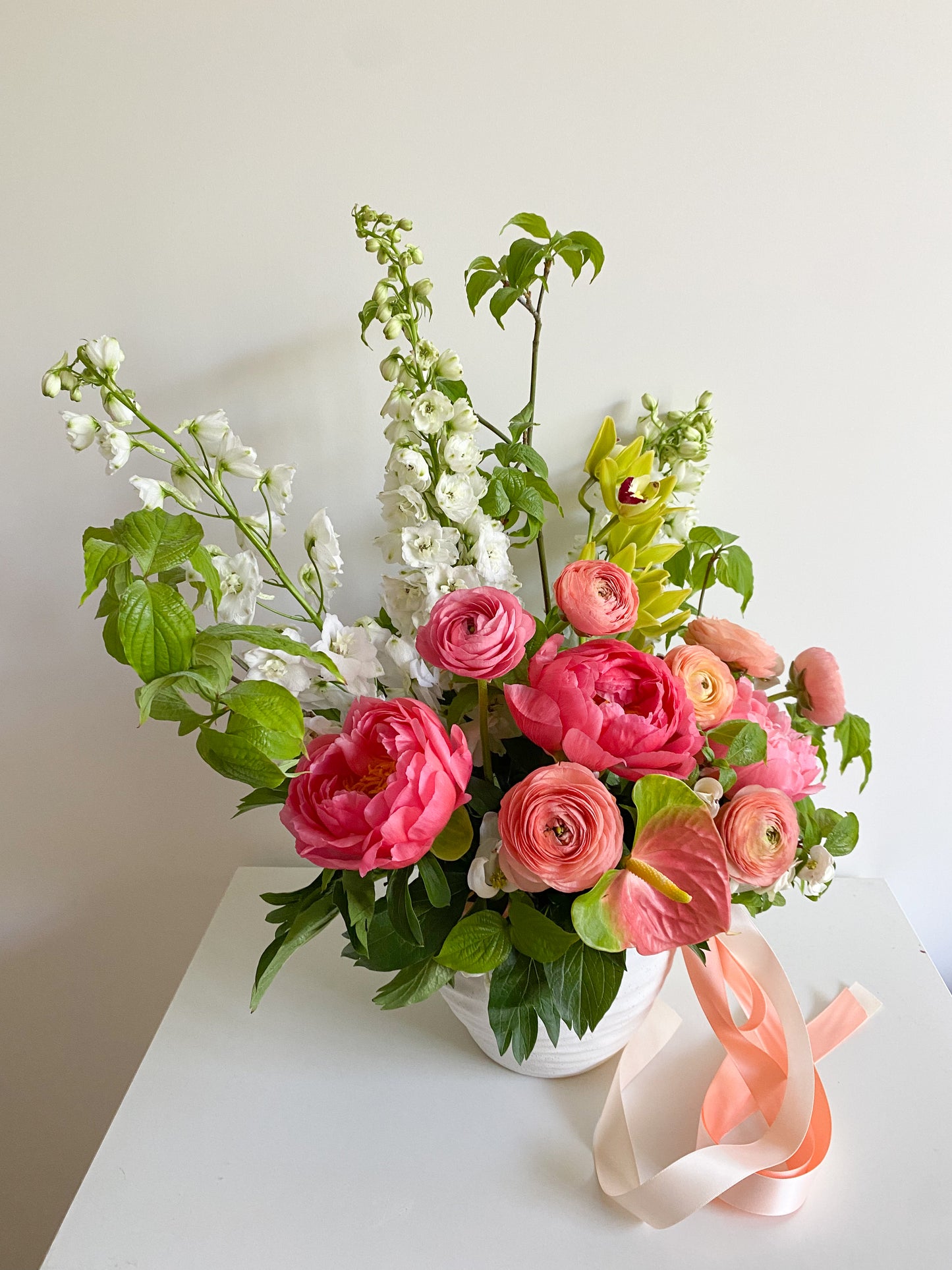 Florists choice arrangement - deluxe