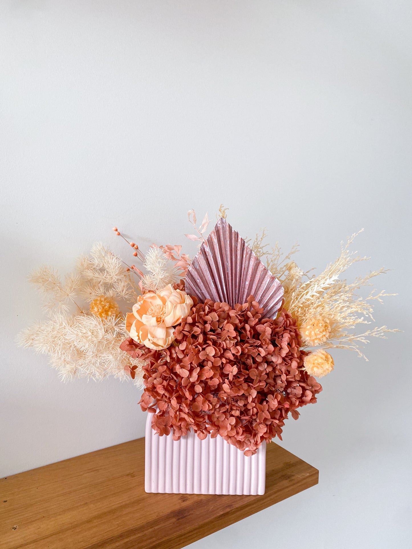 Pink everlasting pot - large