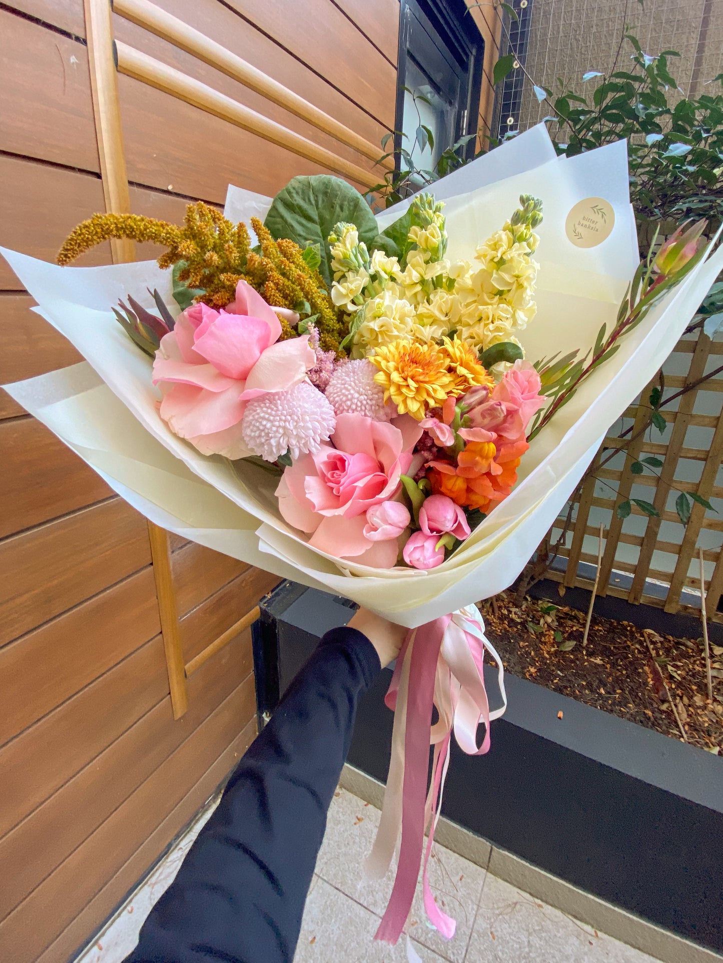 Florists choice arrangement - large