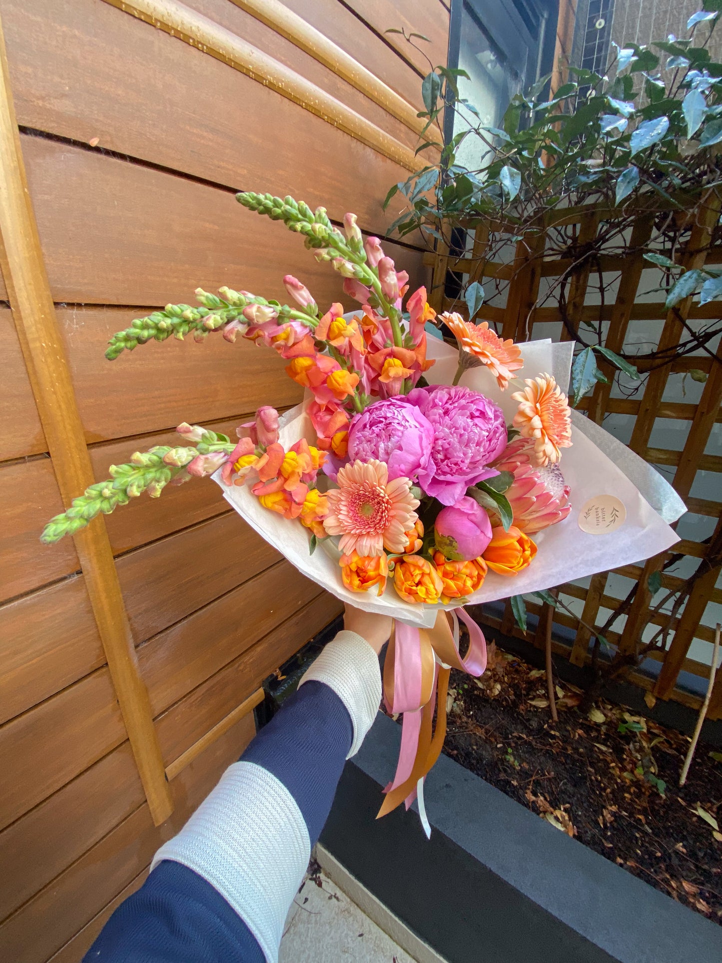 Florists choice arrangement - small