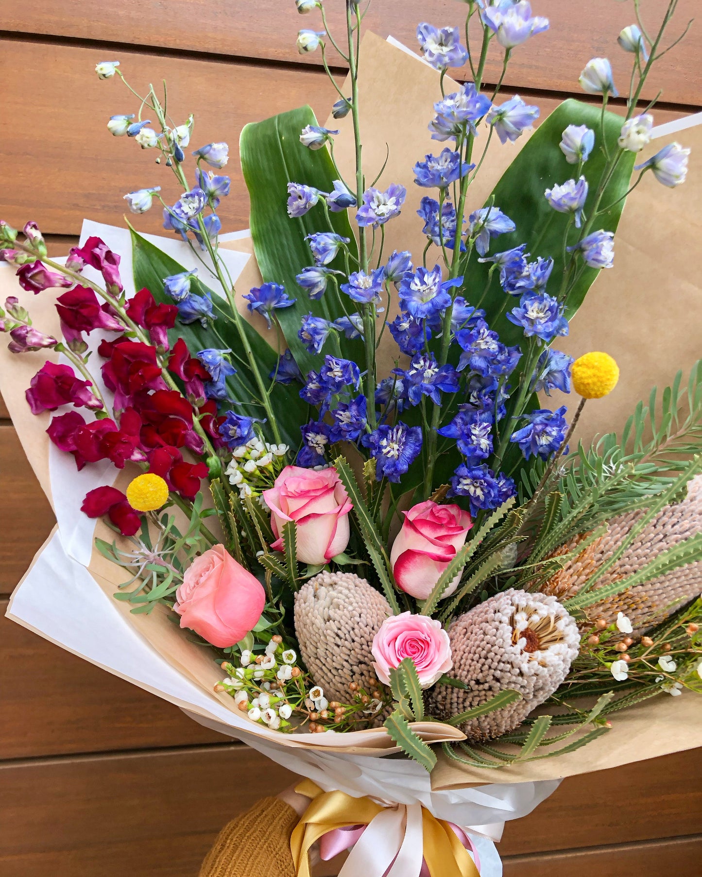 MOTHER'S DAY: Florists choice bouquet/vase - large