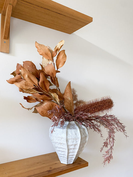 Neutral dried vase - large