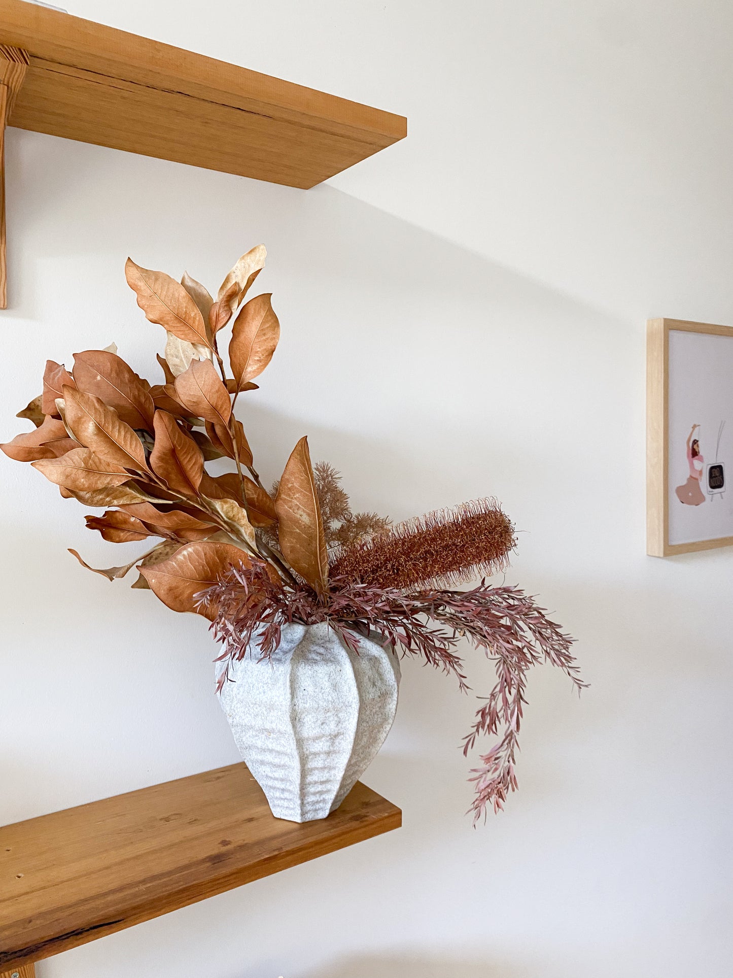 Neutral dried vase - large