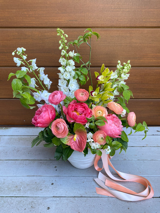 MOTHER'S DAY: Florists choice bouquet/vase - deluxe