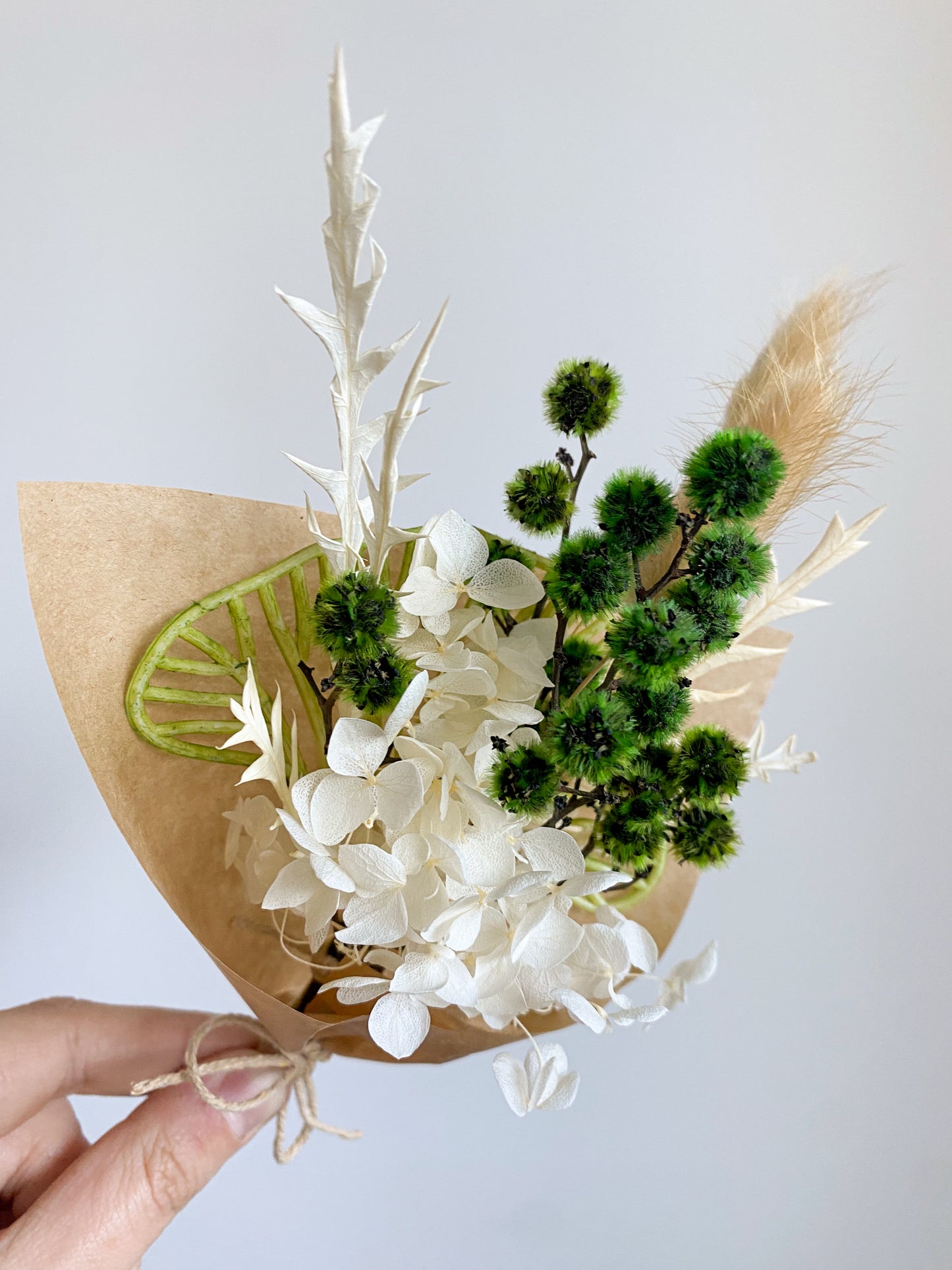 Dried mini posy - green
