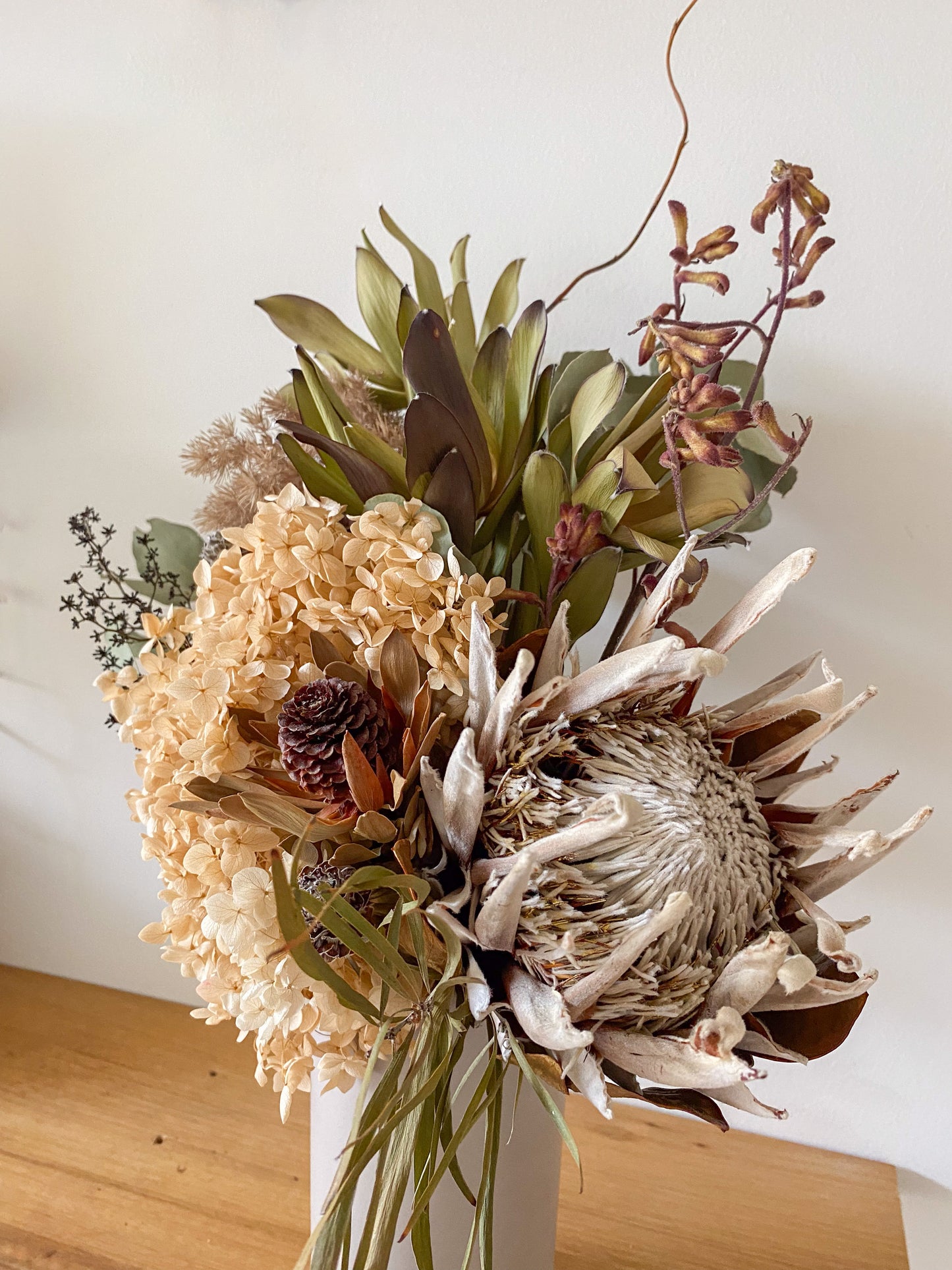 Large native vase arrangement