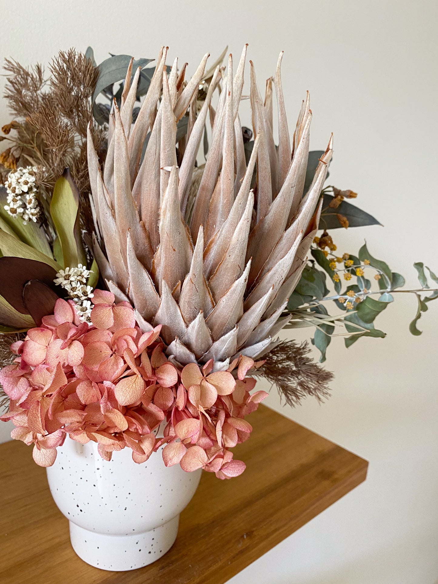 Medium native potted arrangement