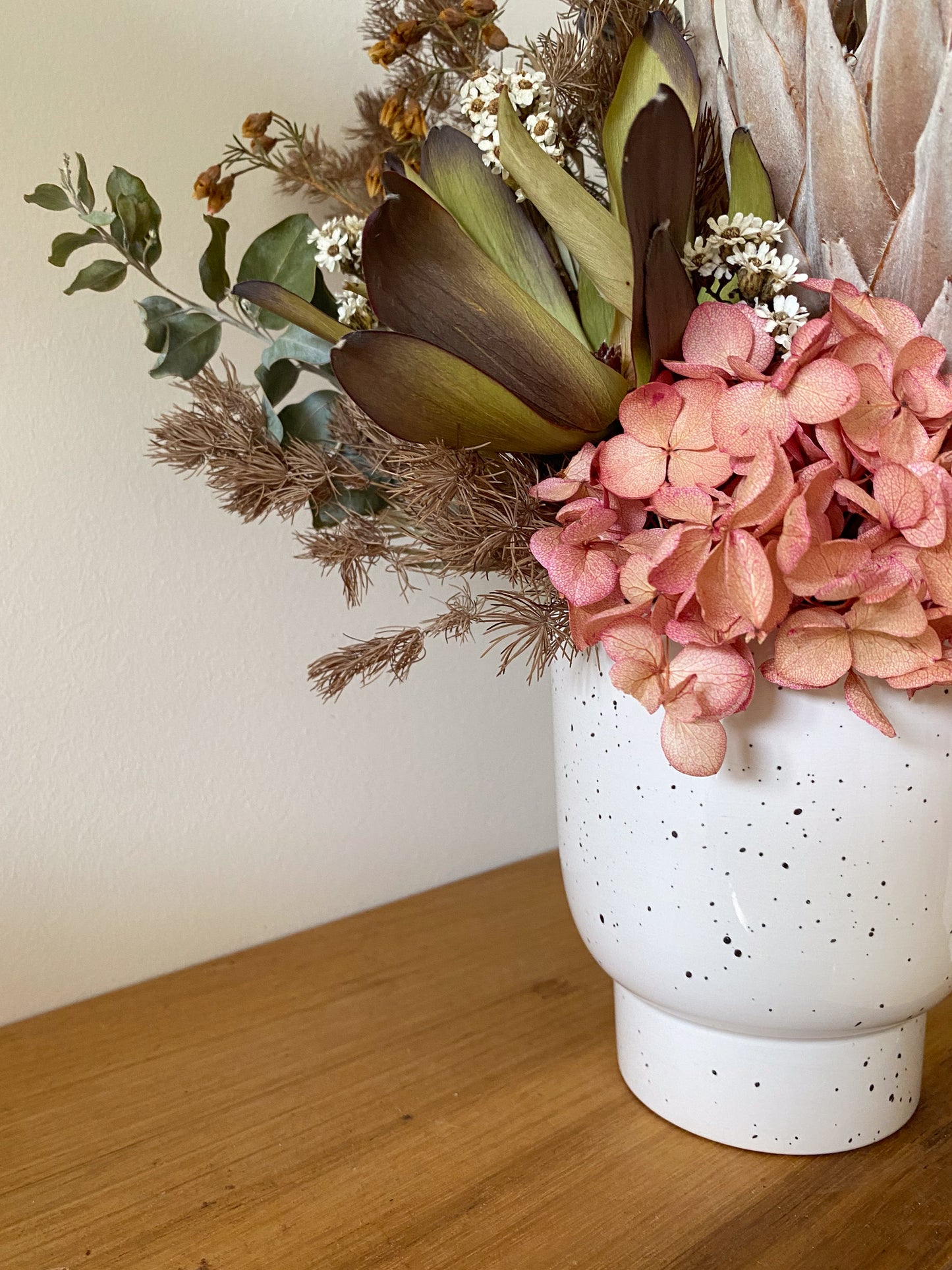 Medium native potted arrangement