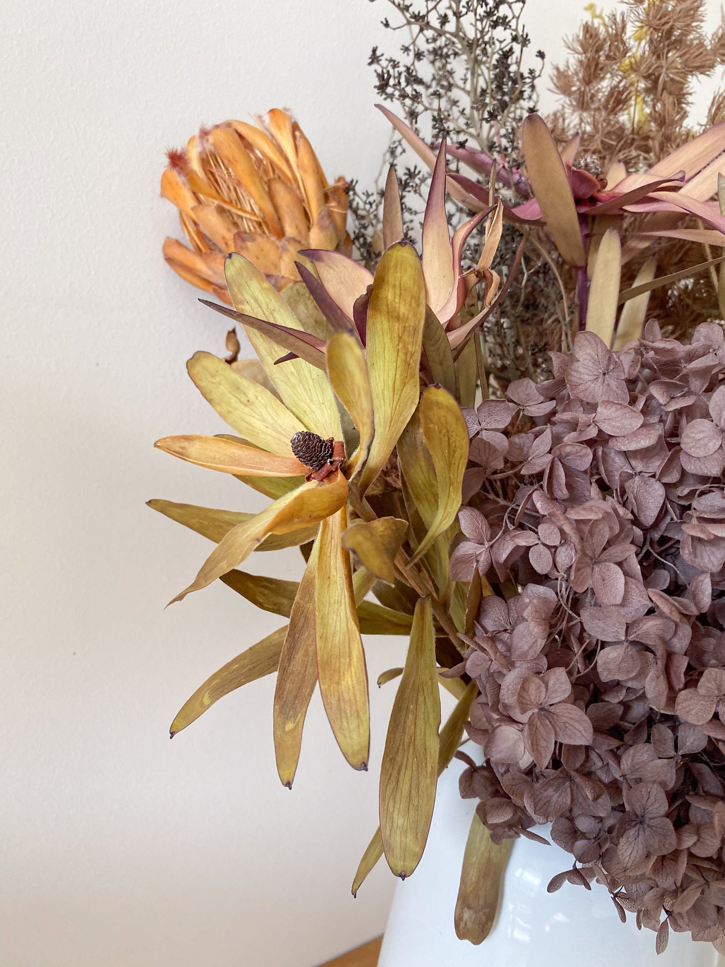 Large native vase arrangement