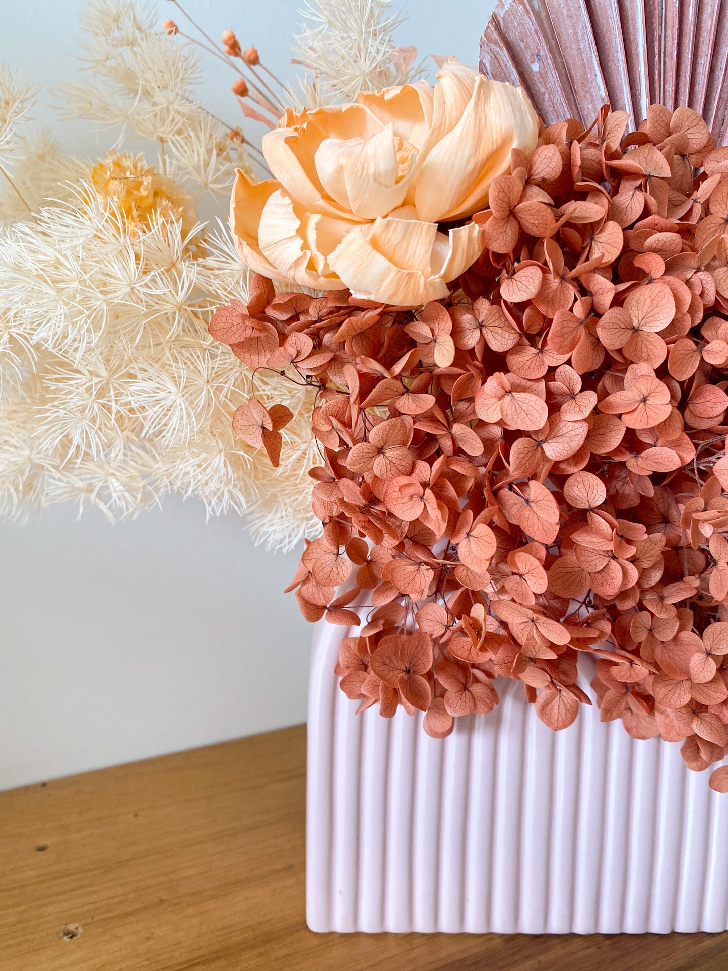 Pink everlasting pot - large