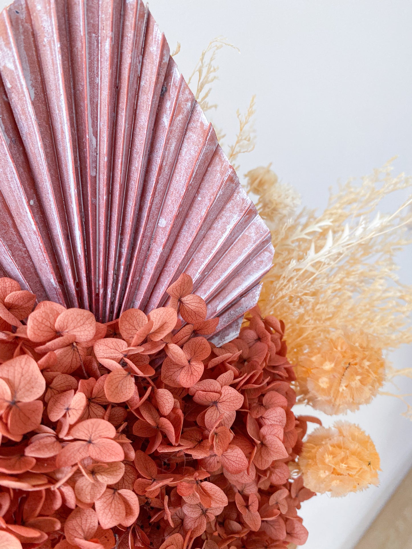 Pink everlasting pot - large