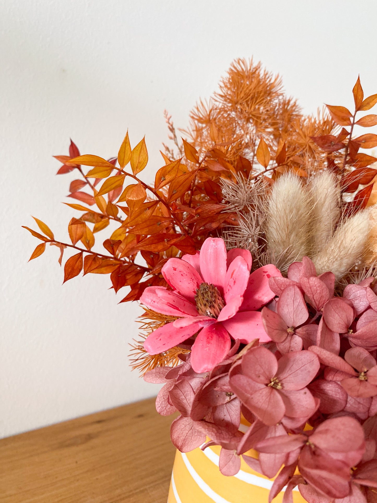 Orange everlasting pot - medium