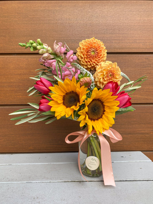 Florist's choice posy jar