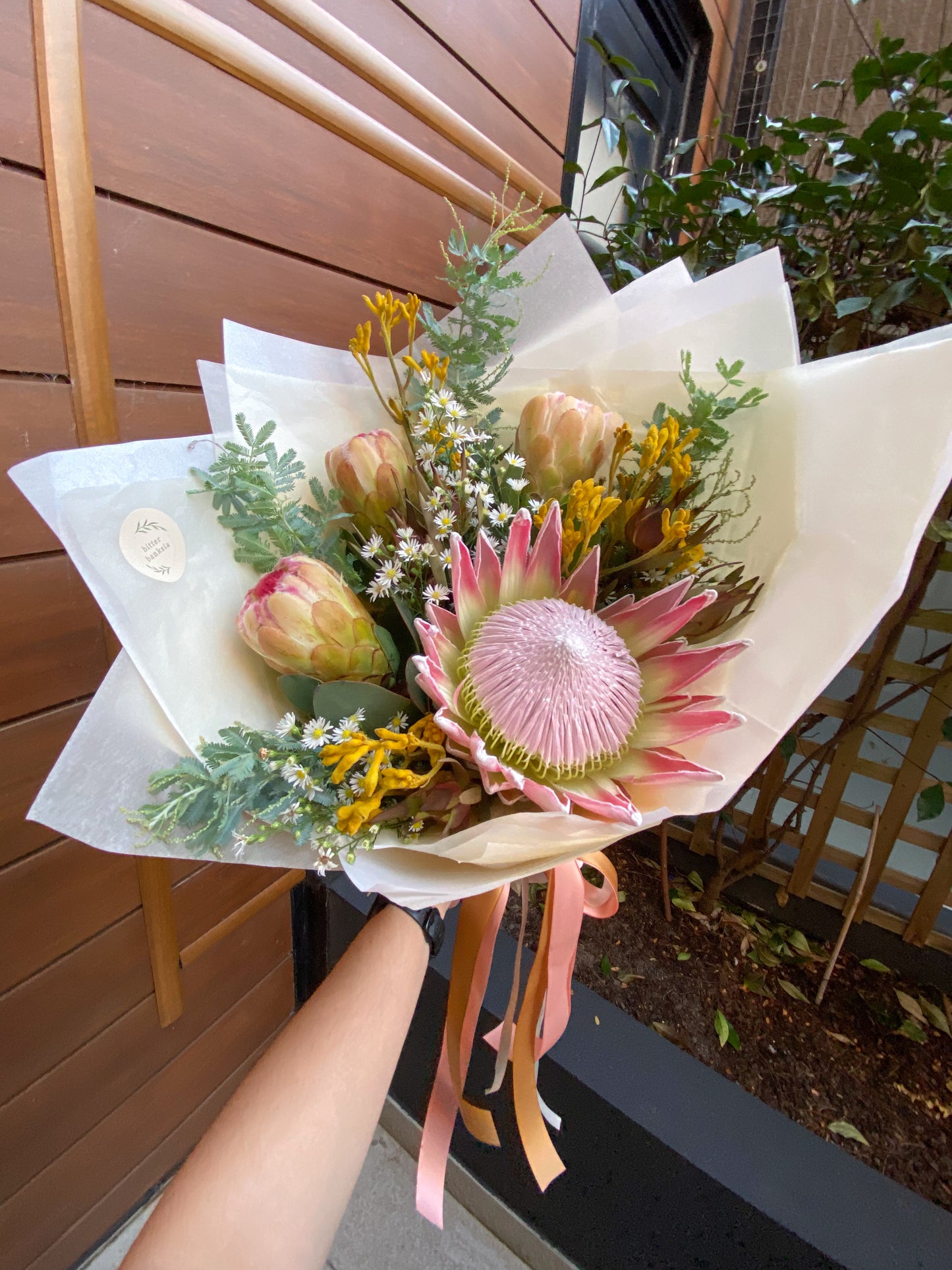 MOTHER'S DAY: Florists choice bouquet/vase - native