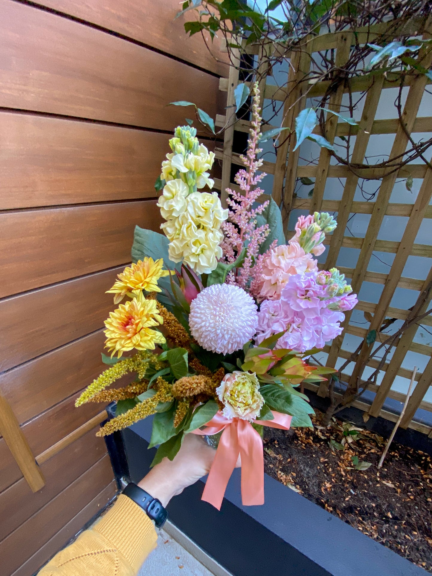 Florist's choice posy jar