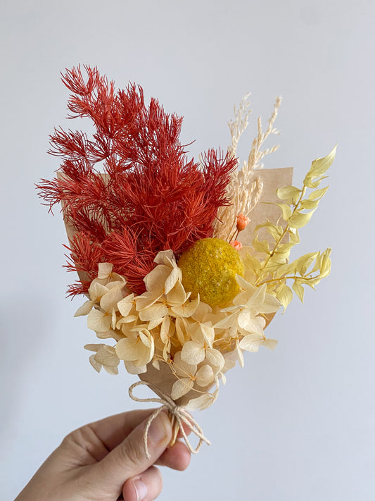 Dried mini posy - warm